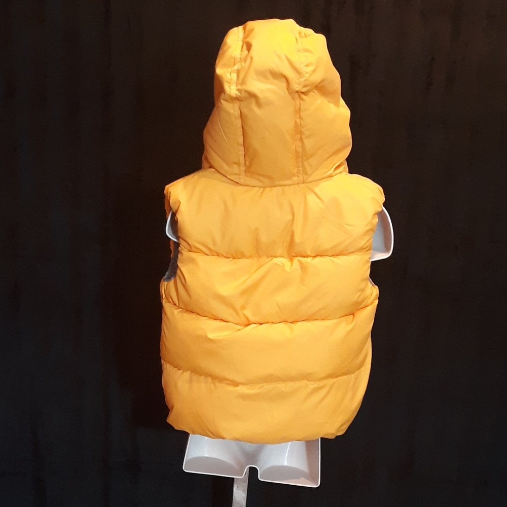 GAP Vest - Picture 3 of 6